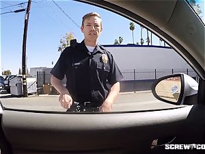 CAUGHT! black lady gets squirted fellating off a cop