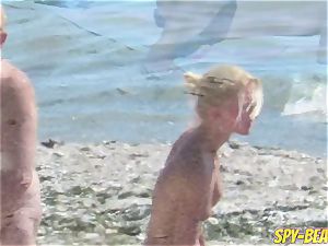 voyeur first-timer naked Beach cougars Hidden webcam Close Up